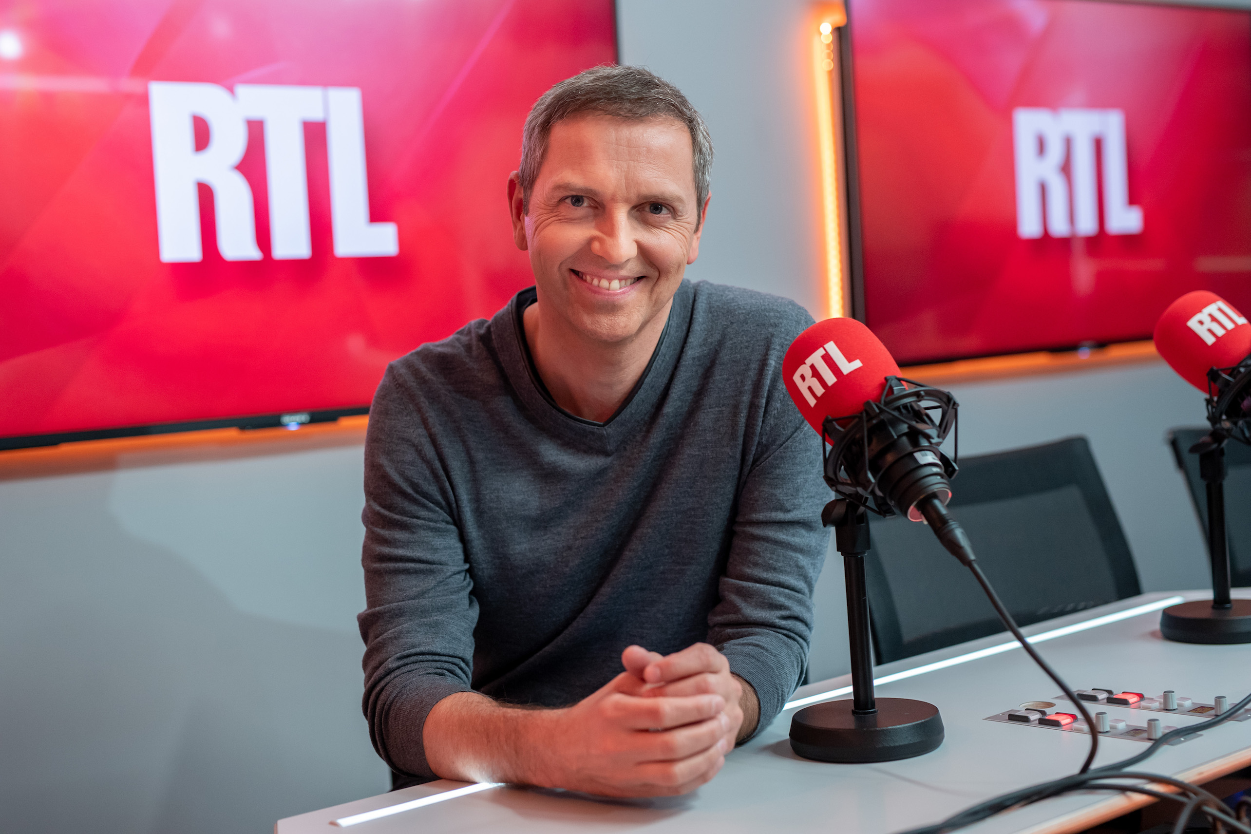 Du 8 au 26 juillet, Thomas Hugues s’essaye à la matinale de RTL. © Nicolas Gouhier/SIPA PRESS