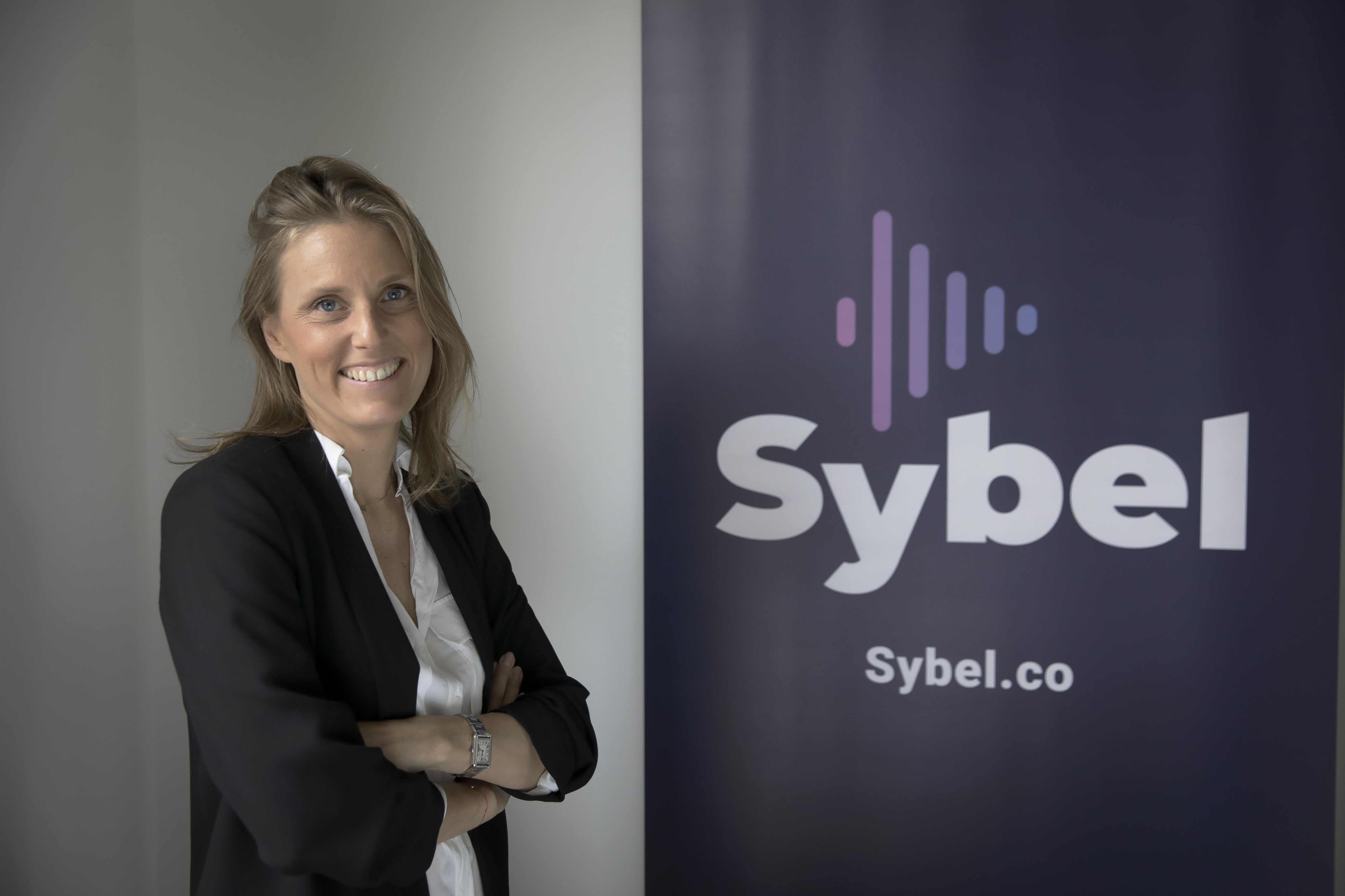 Après une carrière dans l'audiovisuel, Virginie Maire s'est lancée dans l'audio. Crédit : Philippe de Poulpiquet