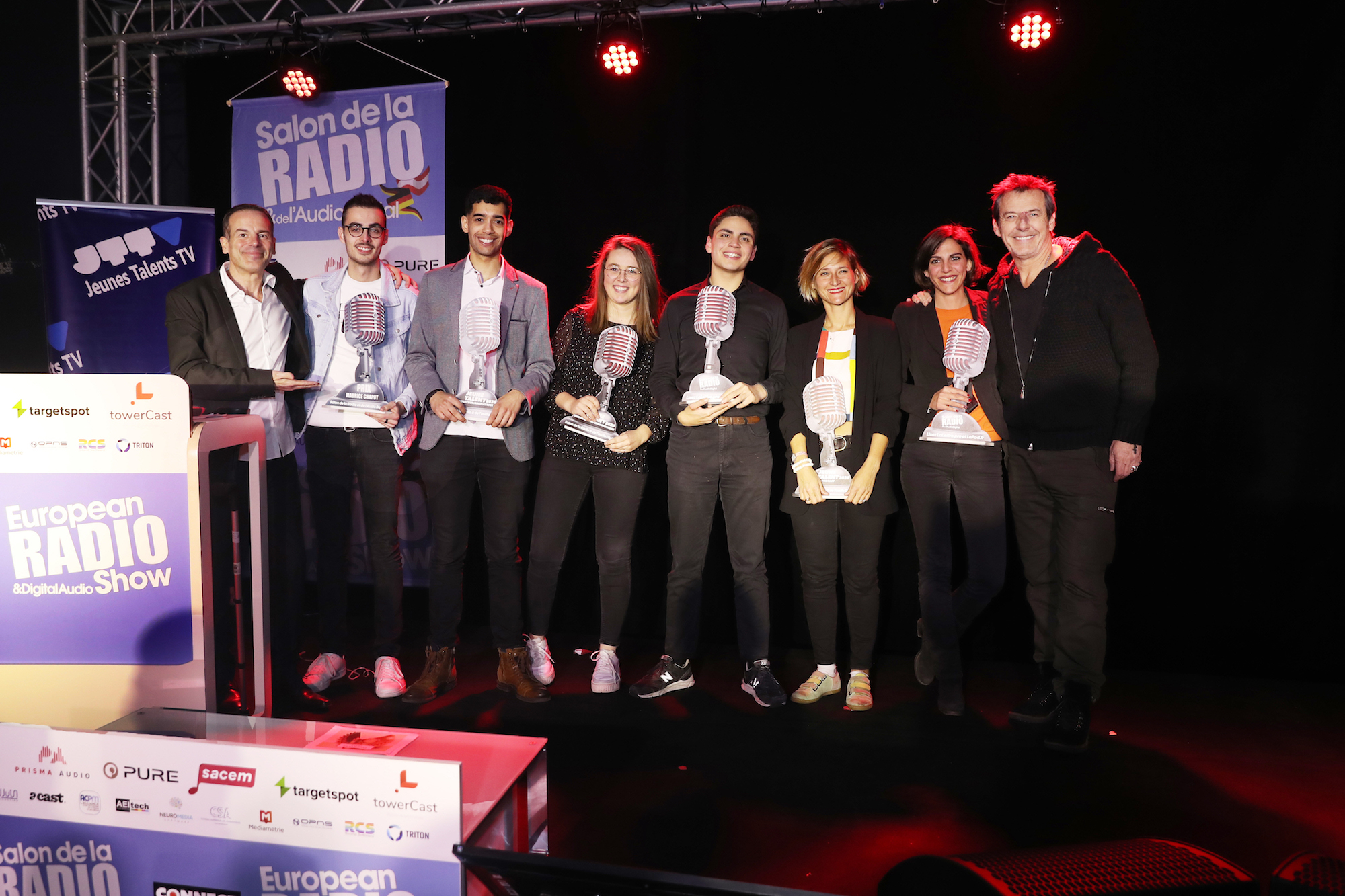 Entre Rémi Castillo et Jean-Luc Reichmann, non pas 5 mais 6 nouveaux Jeunes Talents de la Radio, de la Télévision, du Net et du Podcast