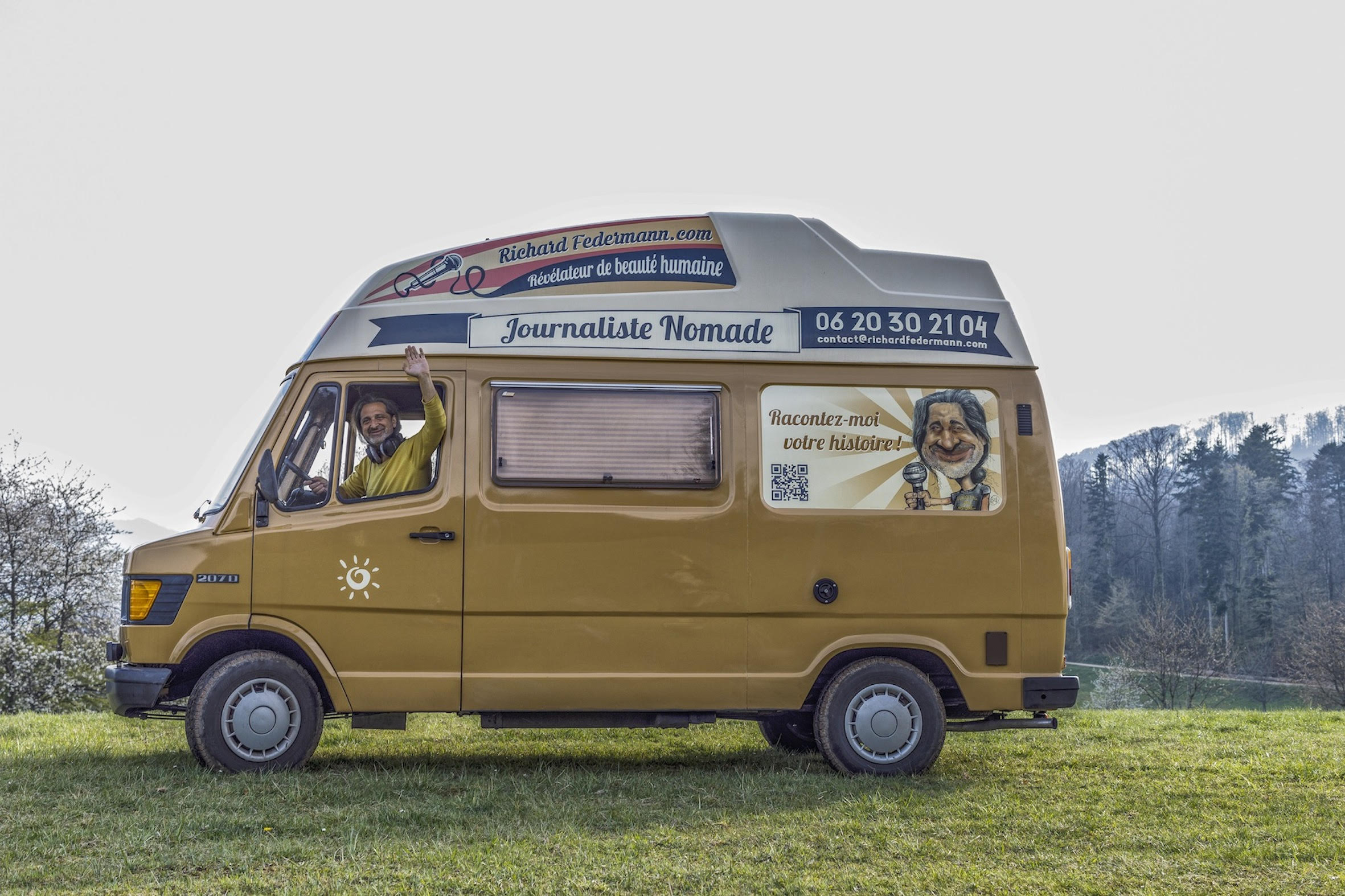 À bord de son camion radio, Richard Federmann sillonne la France. © D.R.