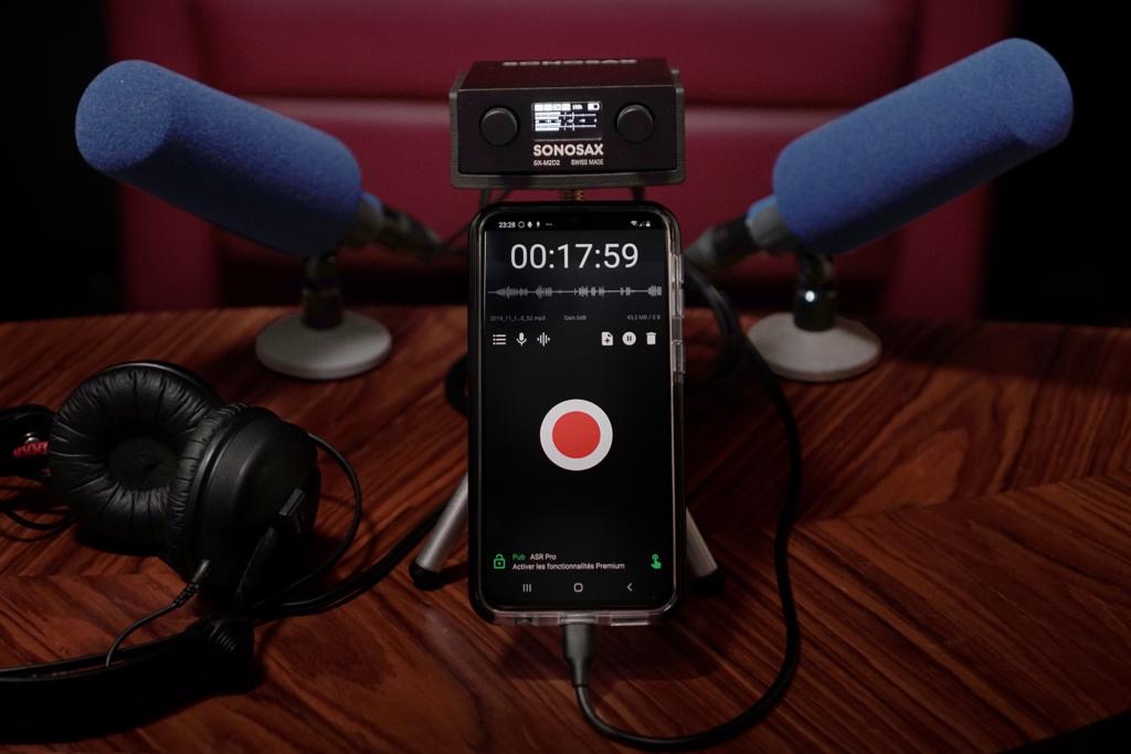 Couplé au smartphone, le SX-M2D2 devient un codec complet, permettant de transmettre un flux audio sur IP.