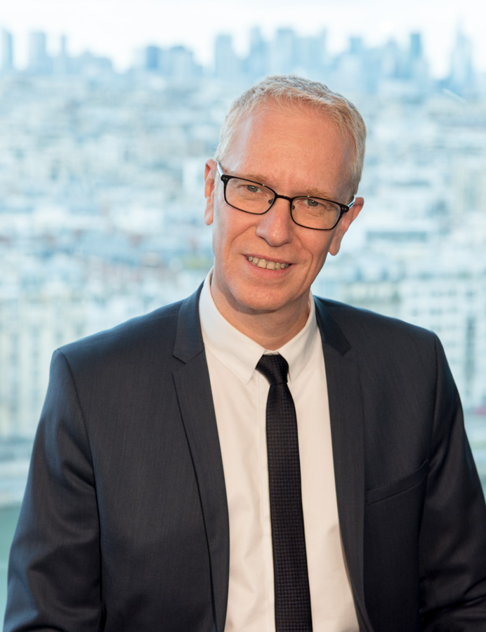 Entre la radio et Hervé Godechot, c'est déjà une longue histoire. Le président du groupe de travail "Radios et audio numérique" a été animateur sur NRJ et Fun Radio à Nancy. © CSA - C. Voulgaropoulos.