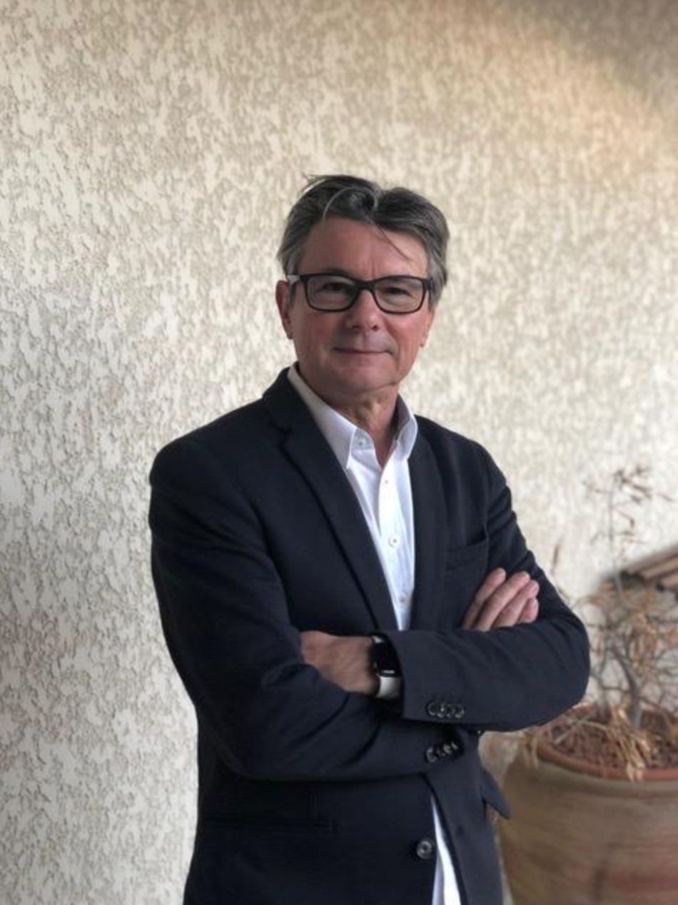 Sylvain Athiel est le directeur du Pôle Broadcast Mediameeting