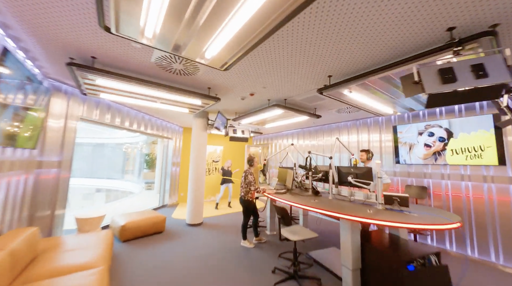 Une vidéo exclusivement réalisée à l'aide d'une caméra montée sur un drone...