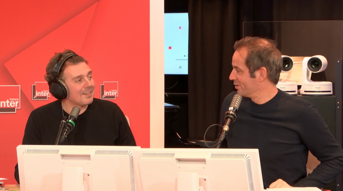 Alex Vizorek et Tanguy Pastureau animent Pastek, en direct sur Twitch le jeudi de 13h30 à 15h et à la radio sur France Inter le samedi à 19h20.