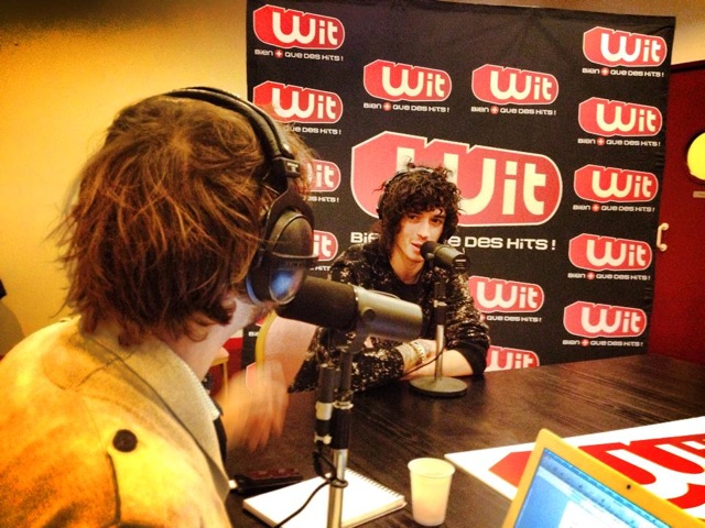 Julian Perretta a répondu aux questions de Wit FM avant de monter sur scène © Wit FM