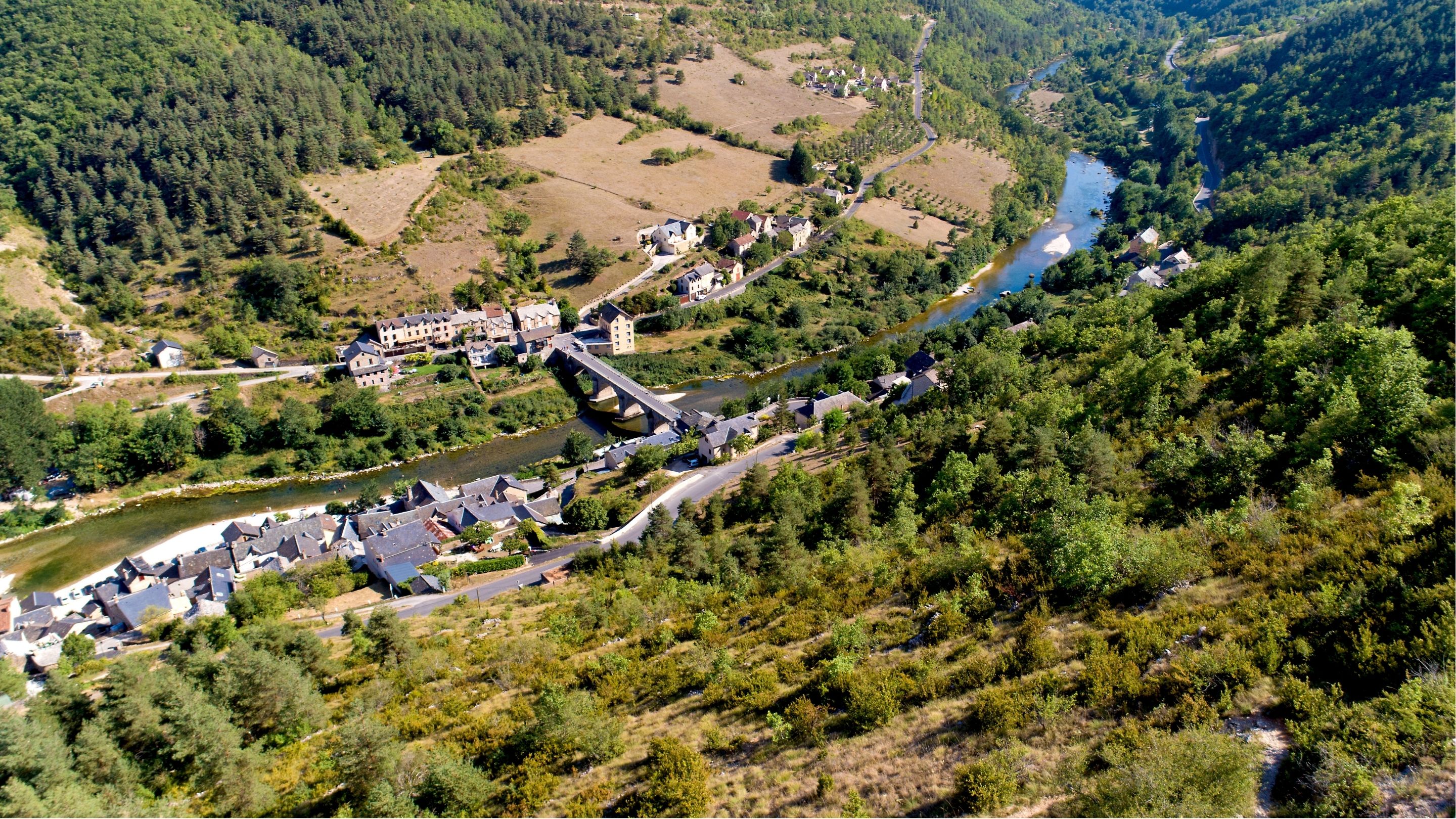 Vue aérienne des Gorges du Tarn - Les Vignes Villages