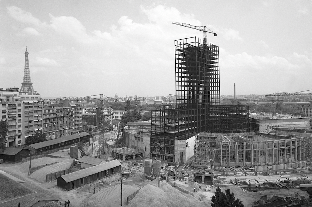 La construction de la Maison de Radio France à Paris dans le 16e arrondissement © Archives Radio France
