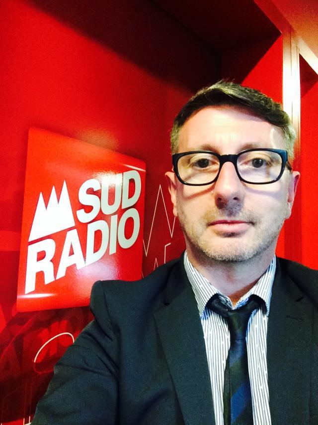 Christophe Bordet ne veut pas faire de Sud Radio une autre "braillarde", mais au contraire une radio qui prend le temps d'explorer l'actualité pour lui donner du sens.