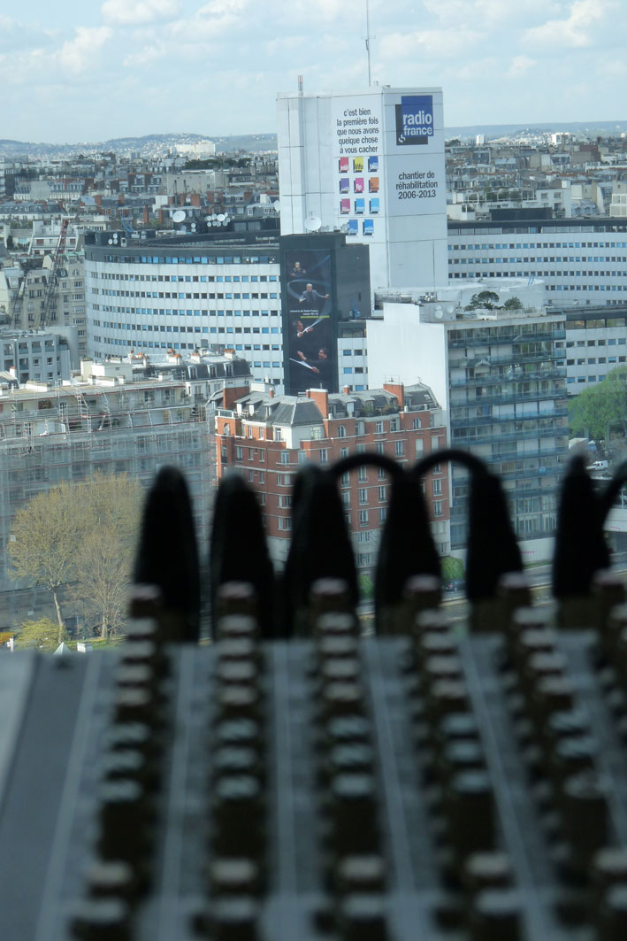 Martine Martinel surveille Radio France