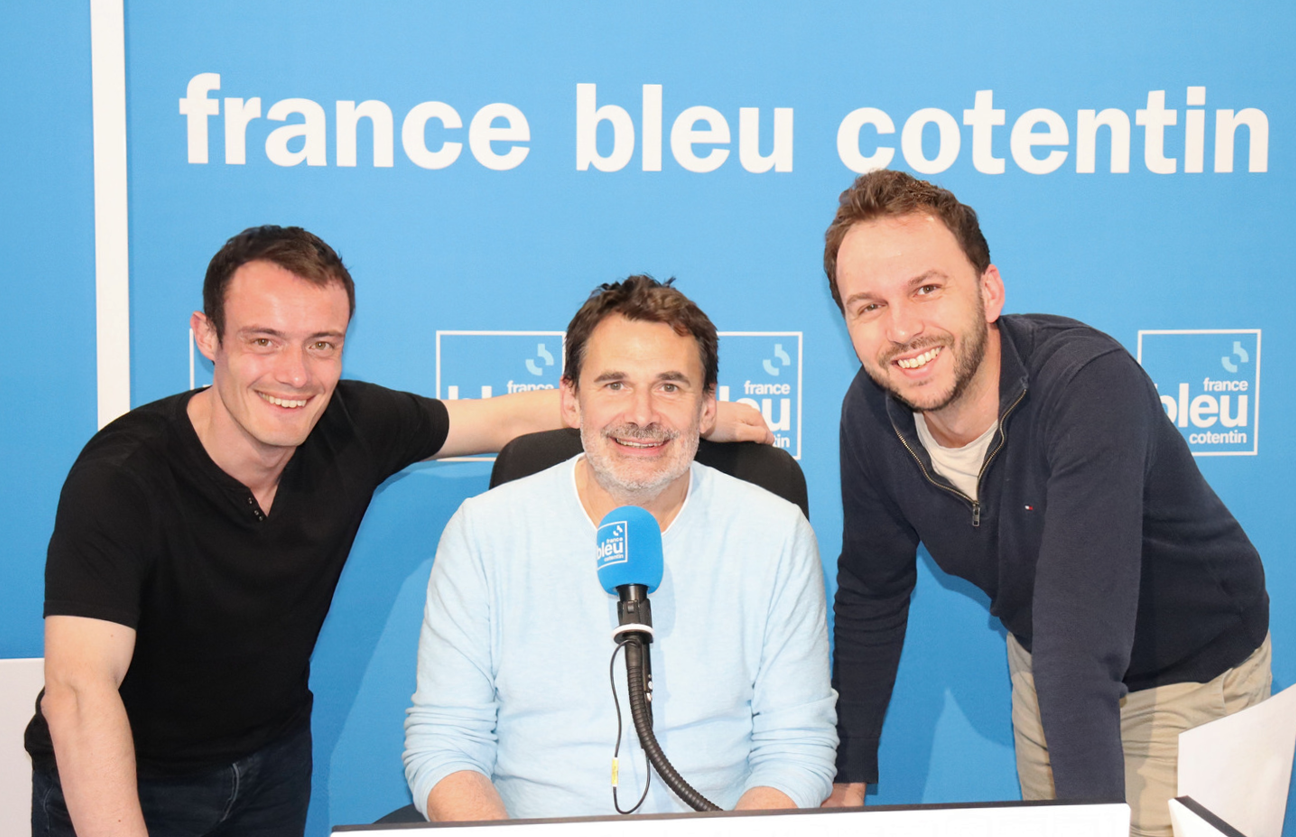 Les matinaliers (de gauche à droite) : Pierre Coquelin (journaliste), Yannick Leflot (animateur) et Anthony Raimbault (journaliste) © David Le Monnier/Radio France