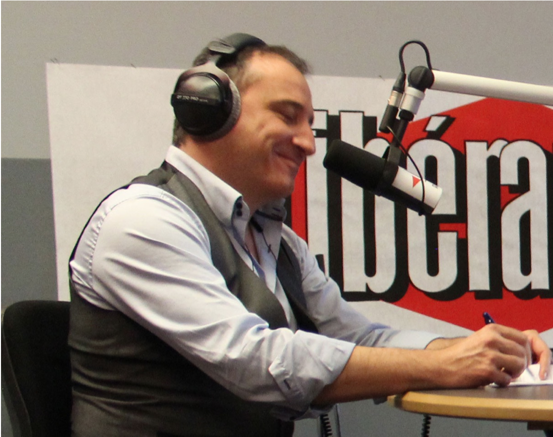 Après Inter et Europe 1, Florent Chatain prend les commandes de Libéradio, qui vient d'arriver sur la RNT à Paris.
