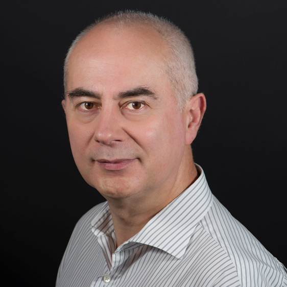 Thierry Gandilhon vient de rejoindre Netia en tant que directeur général. Son obsession : rendre très simples des environnements toujours plus compliqués.