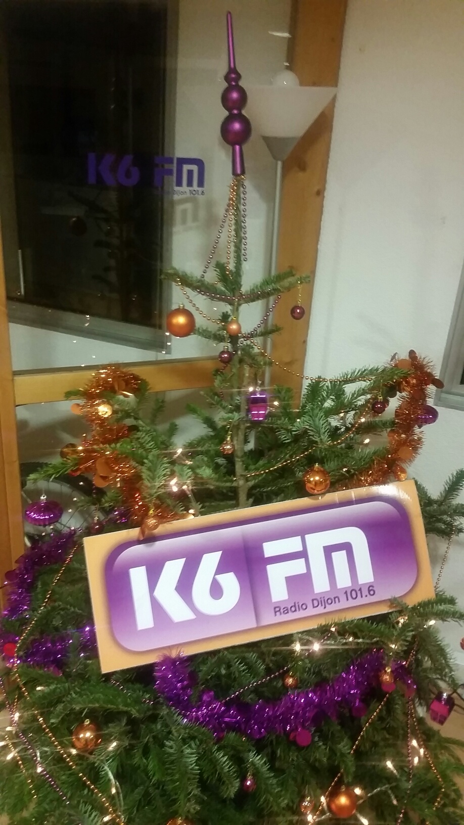 Des fréquences sous le sapin de Noël de K6FM ?