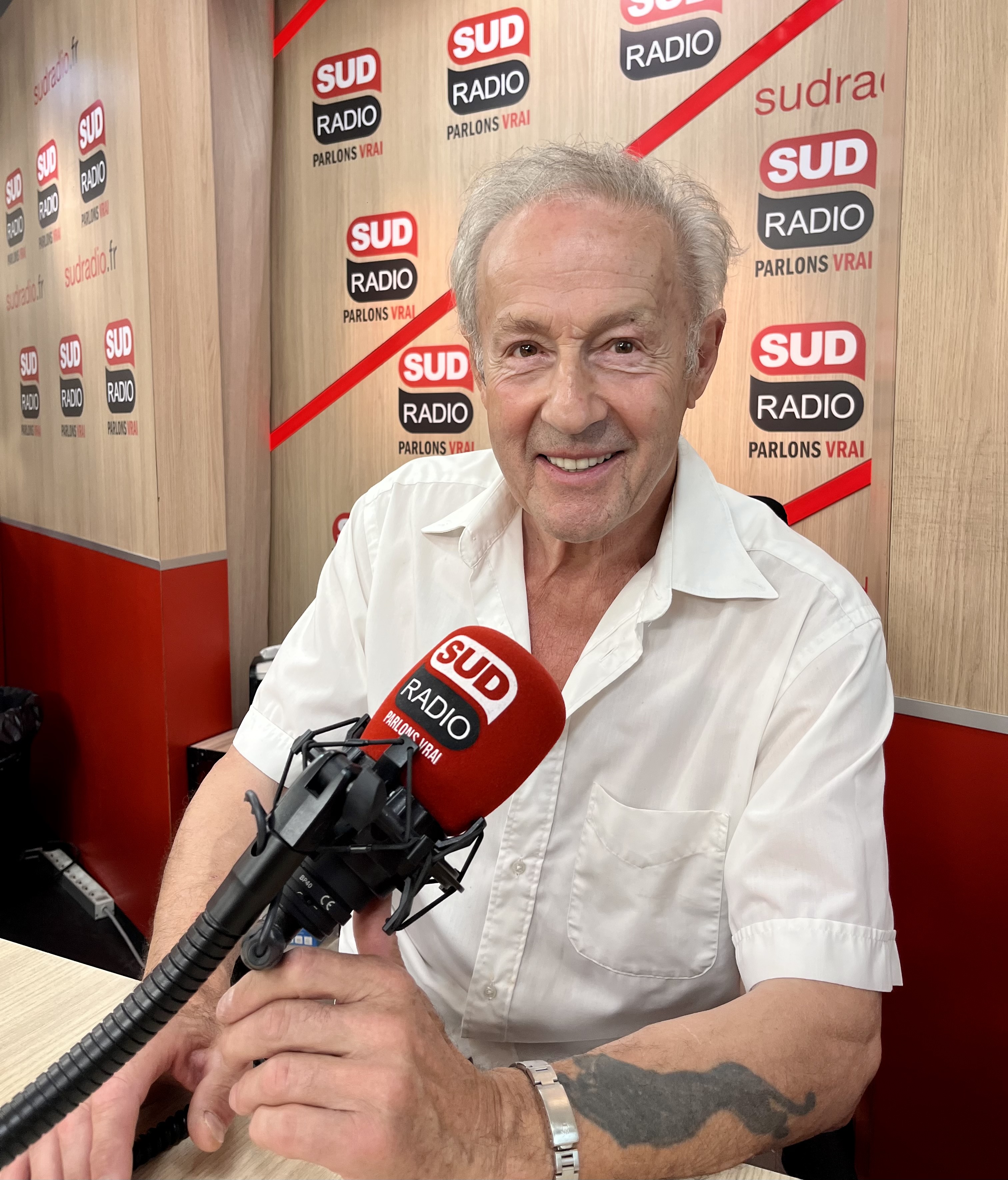 Gérard Klein reprend la route et le micro sur Sud Radio