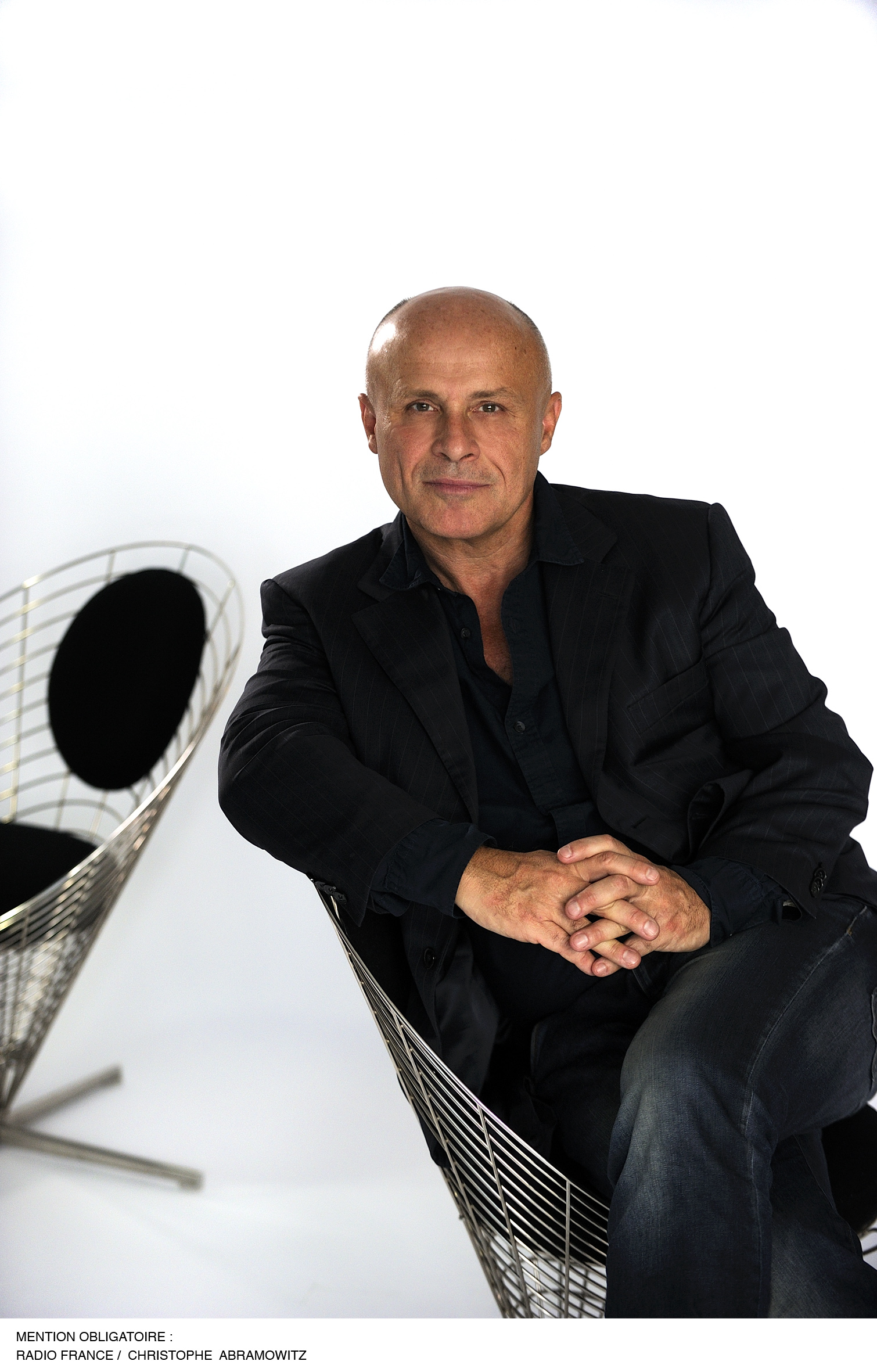 Olivier Poivre d'Arvor veut faire une radio plus proche des jeunes, plus proche des mouvements de l'époque.