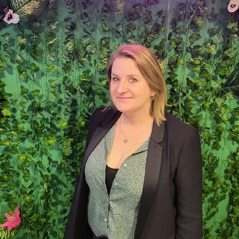 Le MAG 160 - Perrine Ciret vend avec le smile