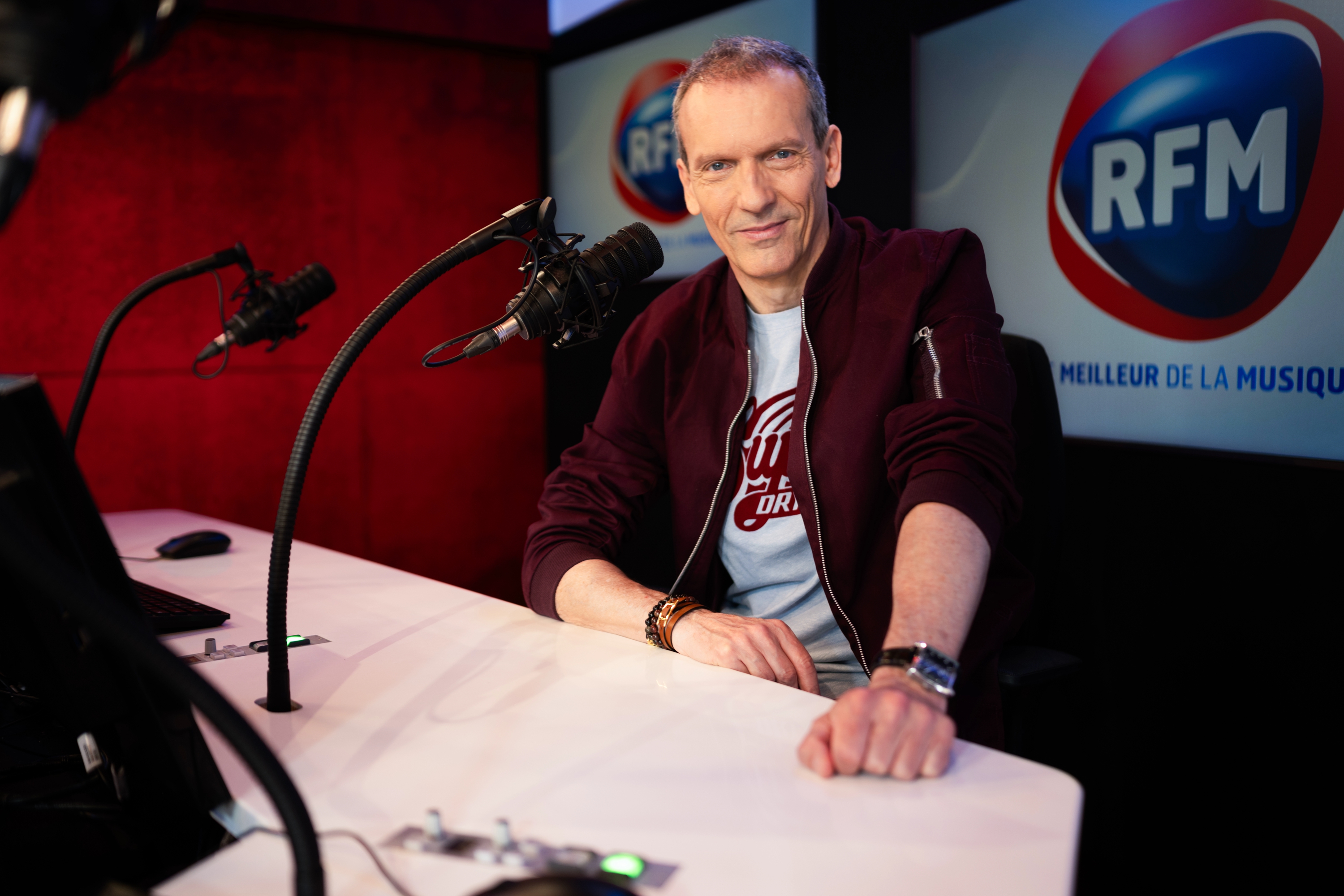 Le Maitre de Cérémonie la Nigt Fever, Pat Angeli. © Florian Corcos.