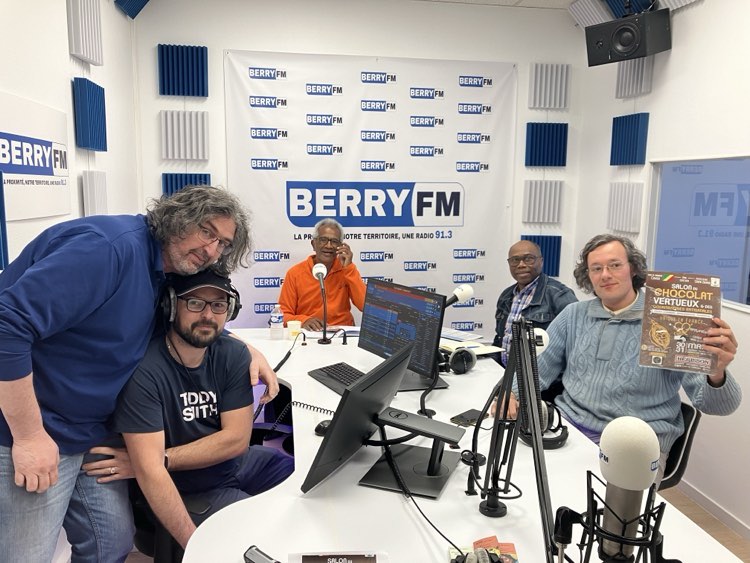 20 personnes travaillent pour Berry FM