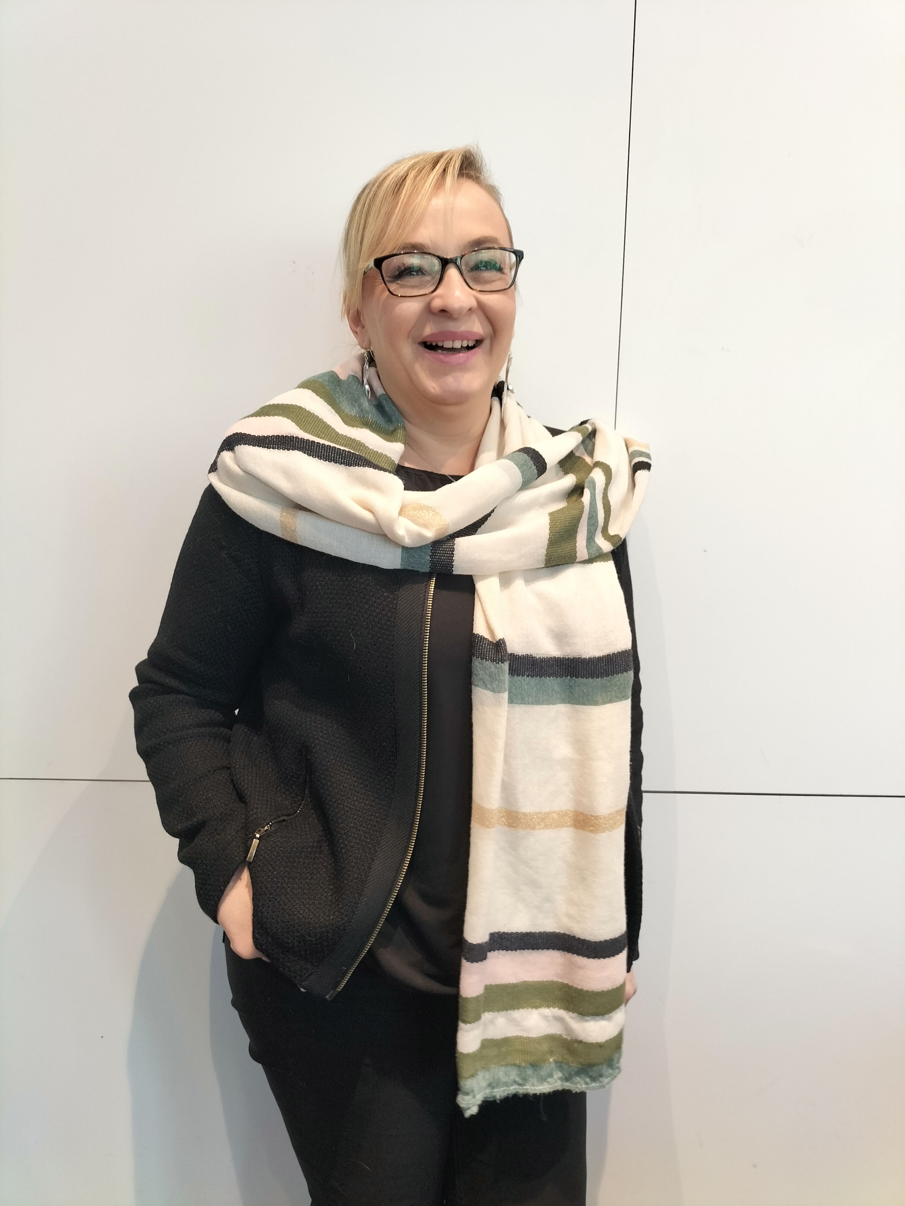 Sophie Bria présente la météo dans la matinale de franceinfo en remplacement de Patricia Charbonnier et Christine Peña. © Sophie Bria.