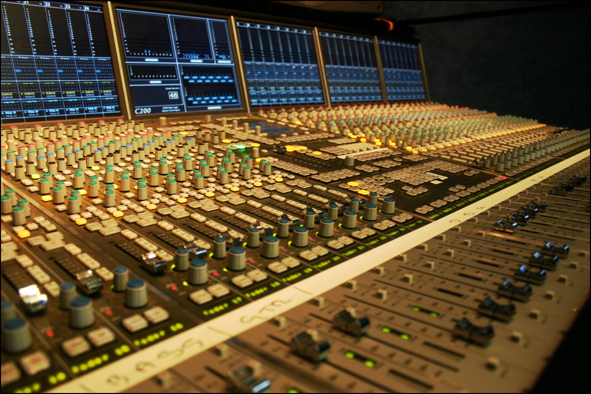 Royaume-Uni : la BBC sous pression