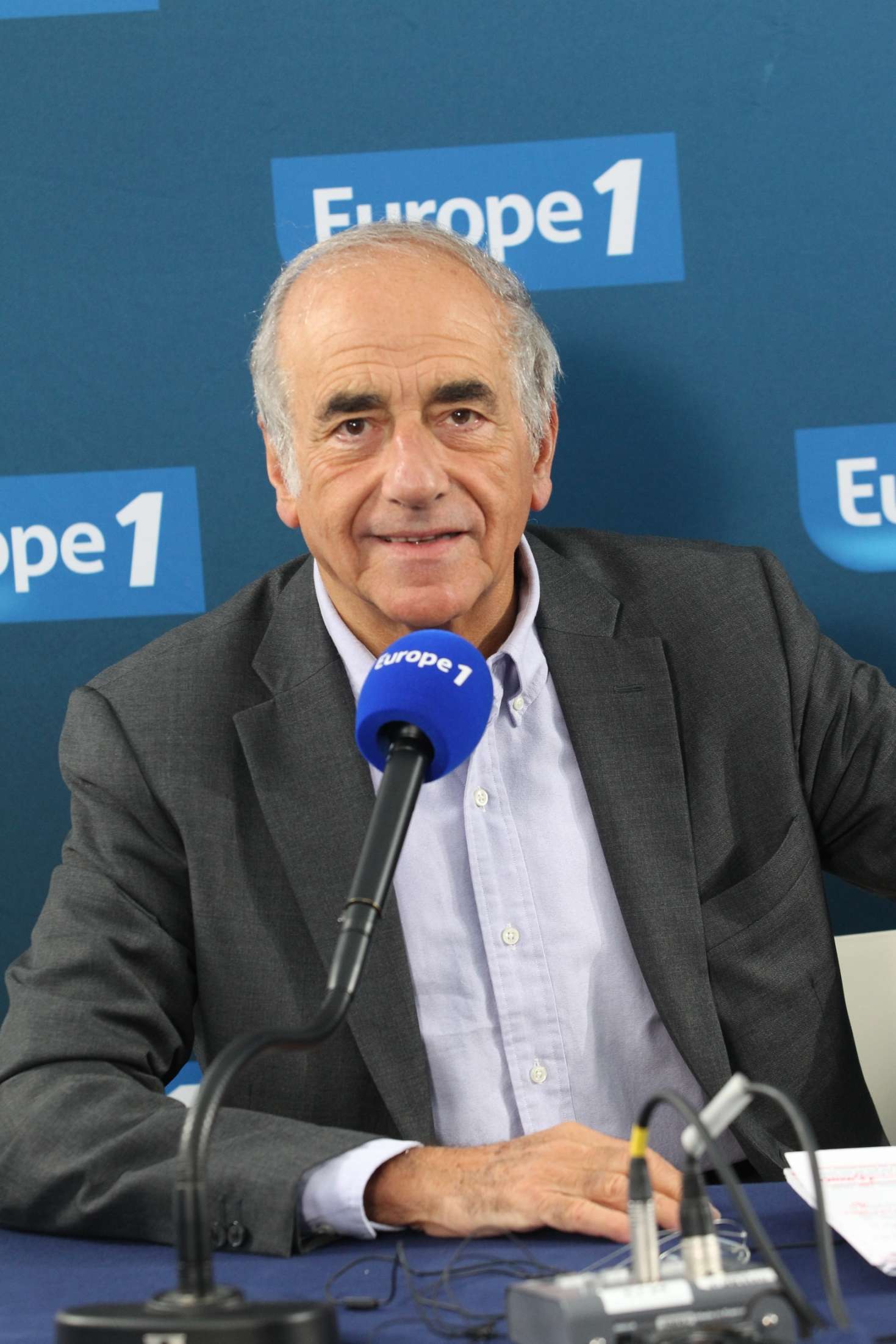 1 450 000 auditeurs écoutent chaque matin le rendez-vous de Jean-Pierre Elkabbach © Europe 1