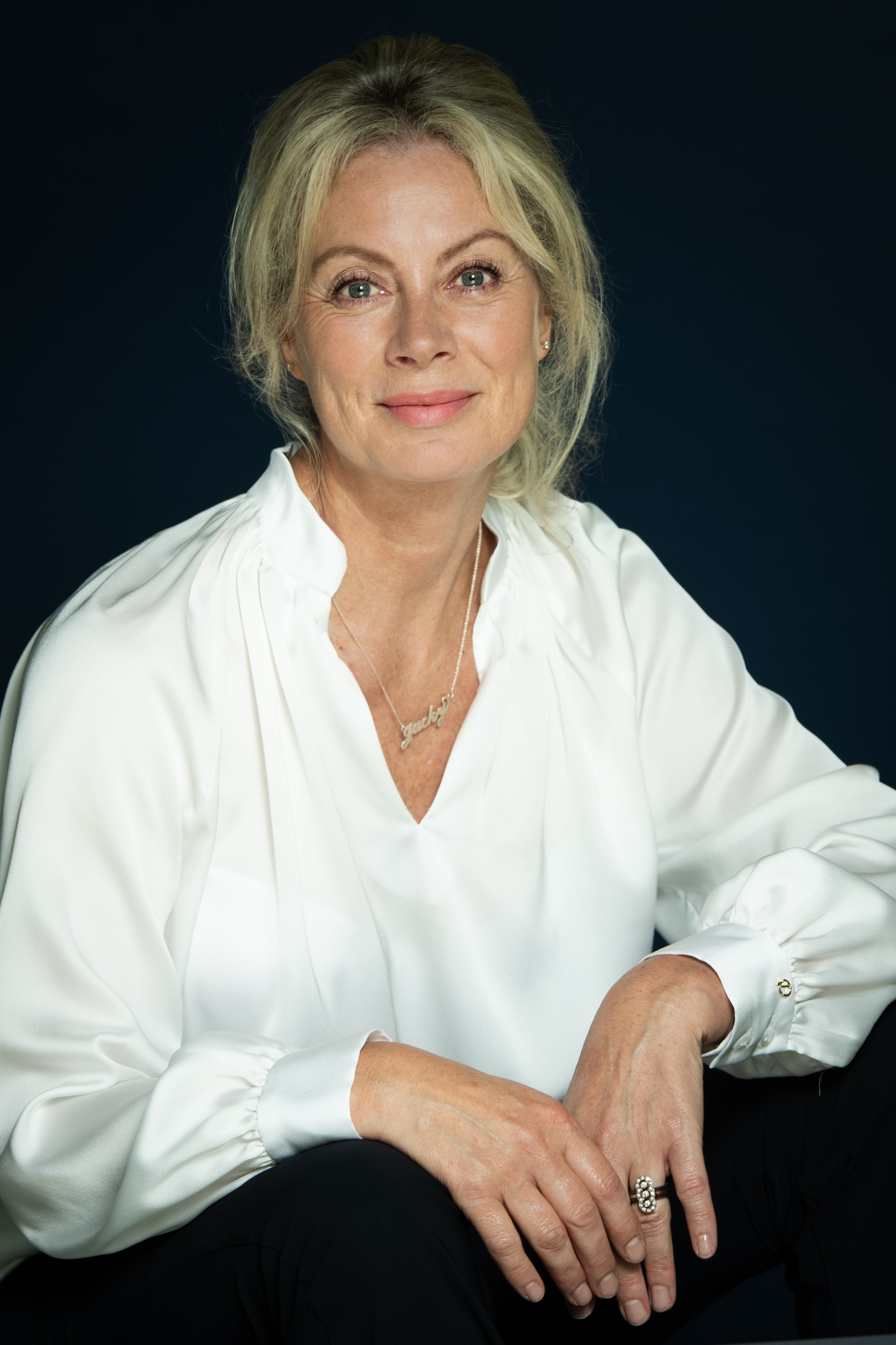 En novembre 2023, Jacqueline Bierhorst a été élue présidente du WorldDAB Summit à Munich. Parmi ses objectifs : maintenir la place de la radio dans la voiture connectée et accélérer les ventes de récepteurs grand public. © DR.