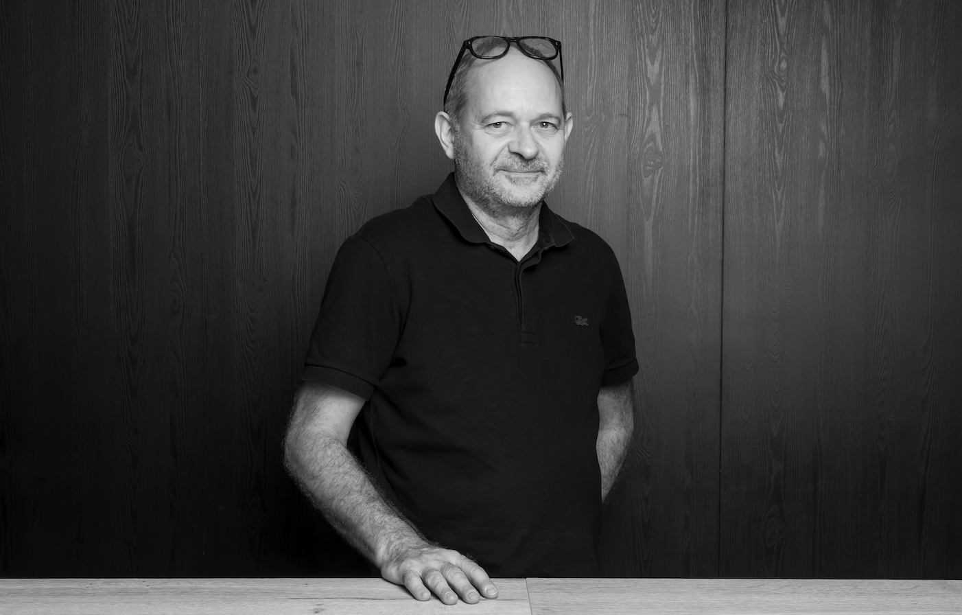 Sur les 11 radios du groupe, Jean-Éric Valli plaide pour une part d’improvisation et de spontanéité à l’antenne