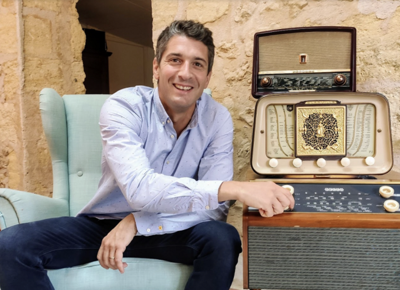 Guillaume Alday est un Bordelais passionné de vintage et un véritable mélomane. Il a travaillé pendant 10 ans dans les domaines du marketing digital et du conseil.