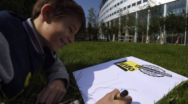 1 000 jeunes des cinq continents réunis dans l'Auditorium de Radio France © France Info