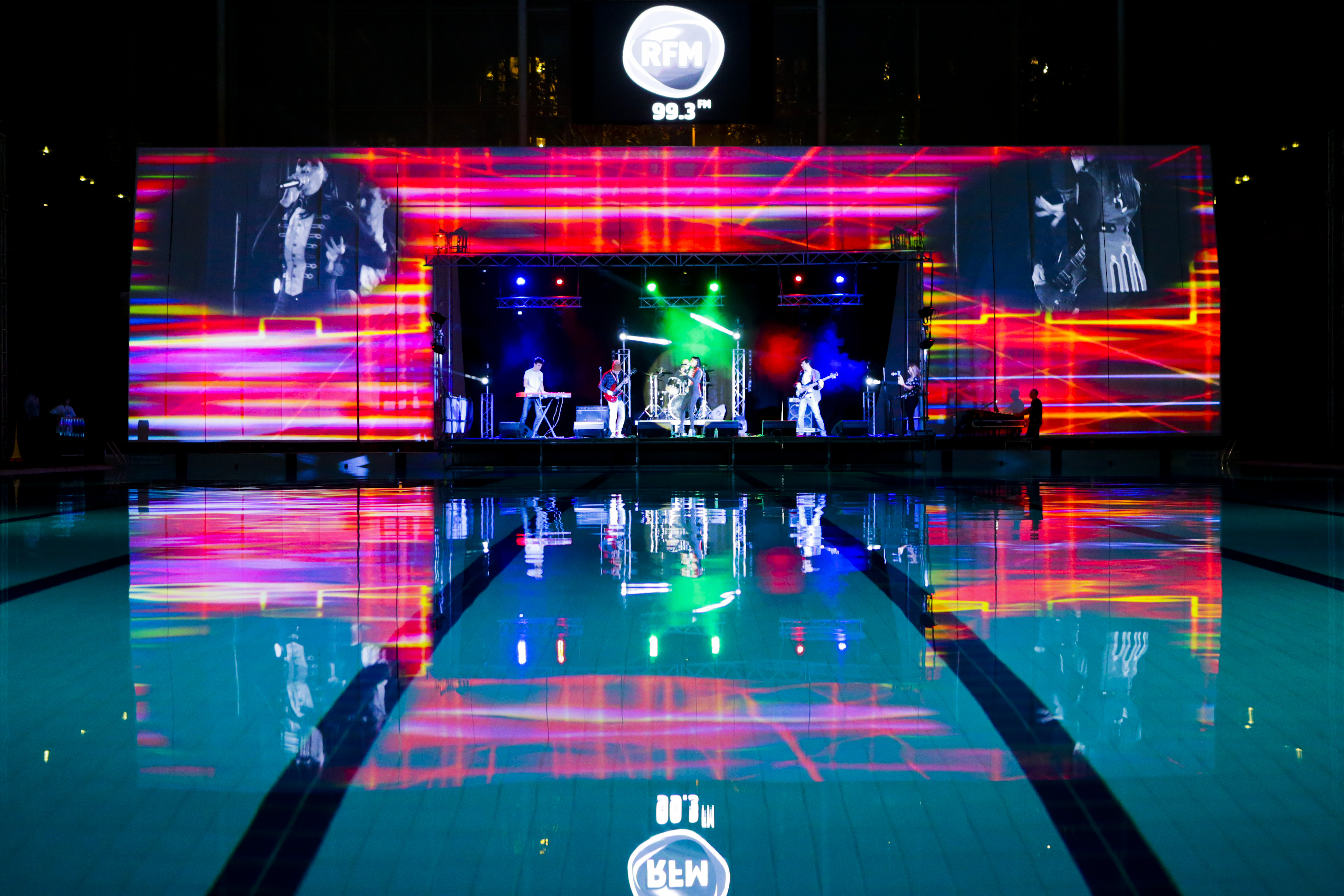 Ce RFM Music Live, en son et lumière, a aussi été ponctué par des ballets aquatiques © Guilhem Canal