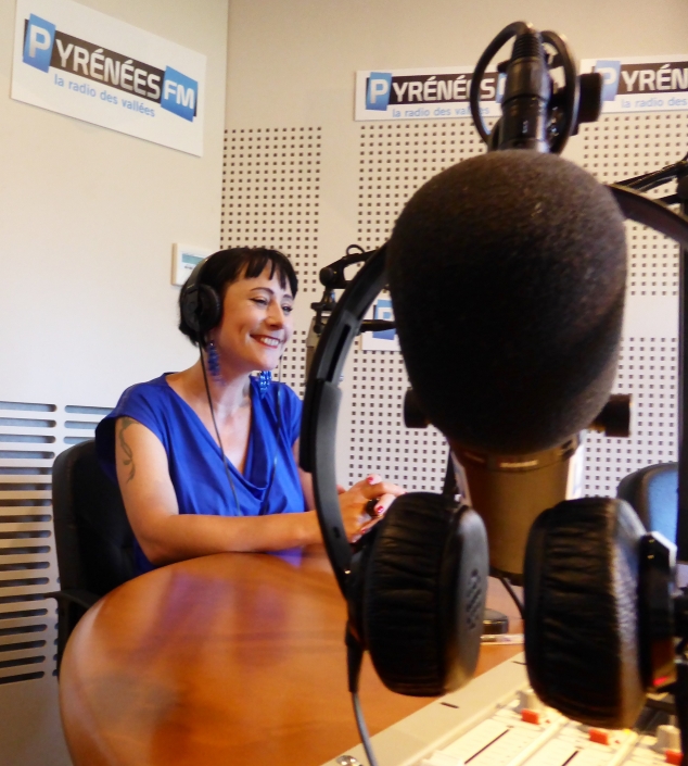 La voyante Laurène Baldassara officie tous les lundis sur Pyrénées-FM