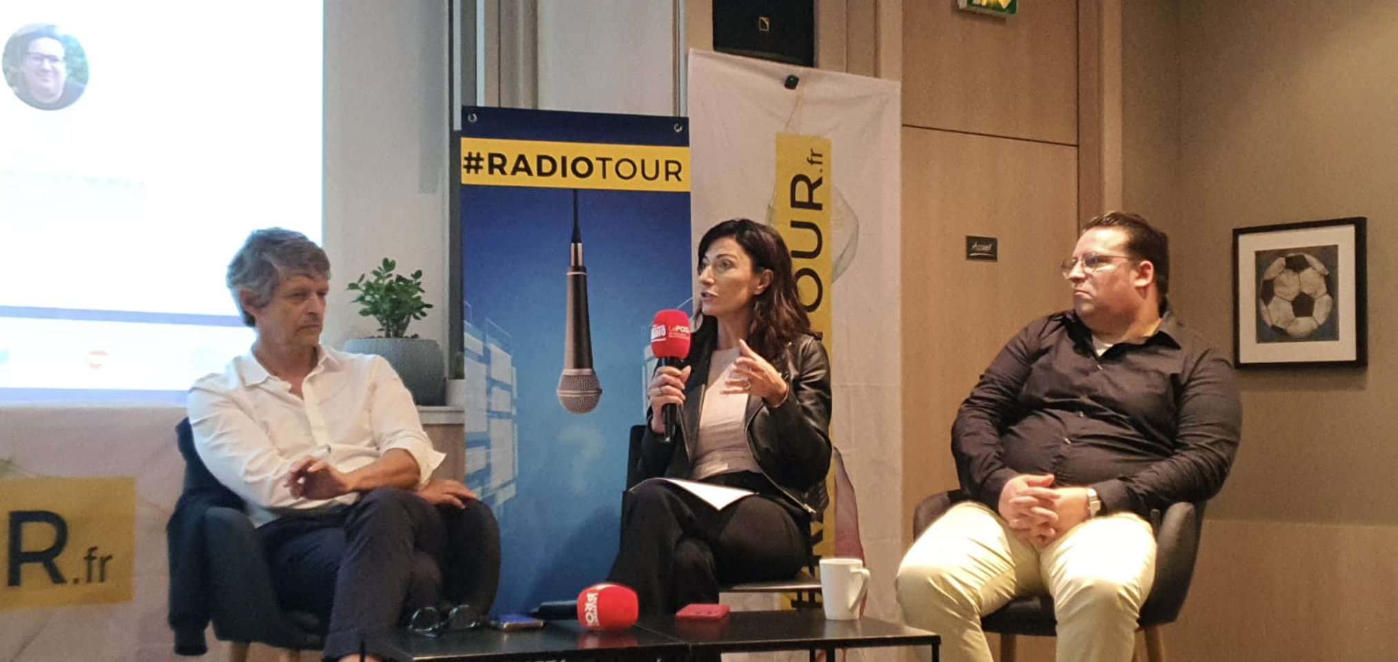 Table ronde “super-pouvoirs du local”. Yann Chouquet (ICI), Olivia Valli (Groupe 1981) et Nicolas Calmels (SNRL) partagent leurs leviers de proximité, d’animation d’audience et d’impact en Île-de-France.