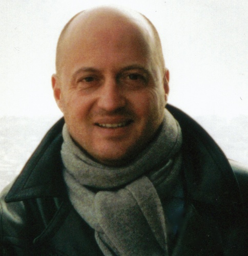 Marc Van Moere était l’ancien Directeur Adjoint de la rédaction de RMC Sport. Disparu en septembre 2012, ce concours continue de lui rendre hommage