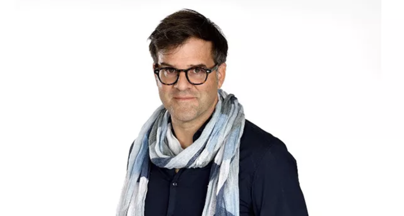 Antoine Giniaux, lauréat du Prix du Journalisme des Médias Francophones Publics 2024 / Photo Christophe Abramowitz