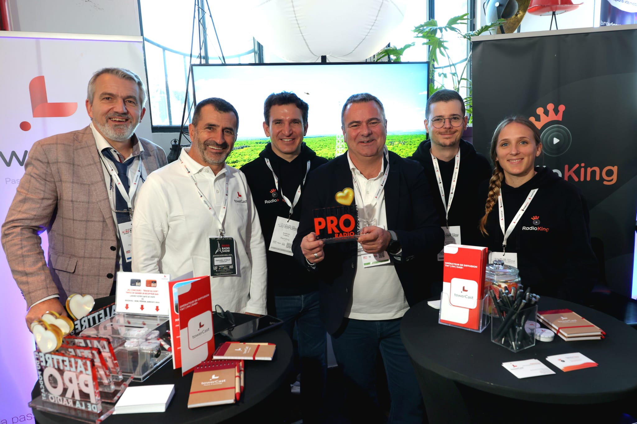 Pour la qualité des animations menées au Paris Radio Show, towerCast et RadioKing, toutes deux entités du groupe NRJ, ont également été récompensées.