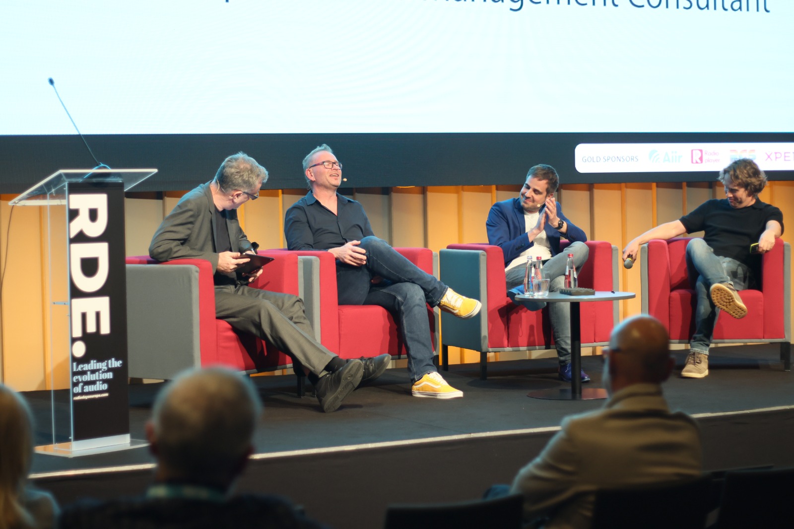 La session a réuni Dominik Evers, Jarrod Gräetz et Jan-Henrik Schmelter, qui ont chacun apporté un point de vue unique, mais étonnamment similaire.