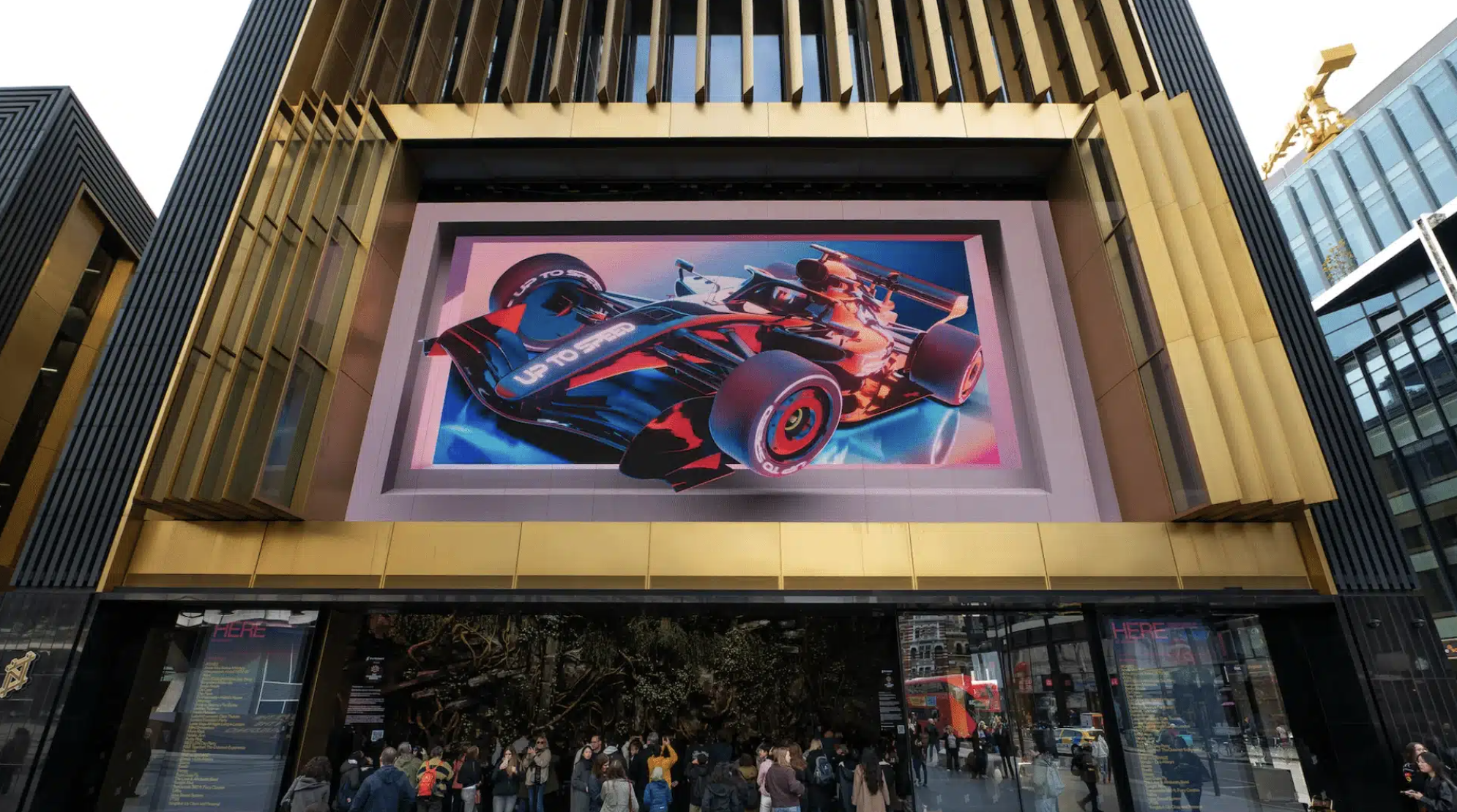 Global active la 3D anamorphique pour porter un podcast au-delà du million