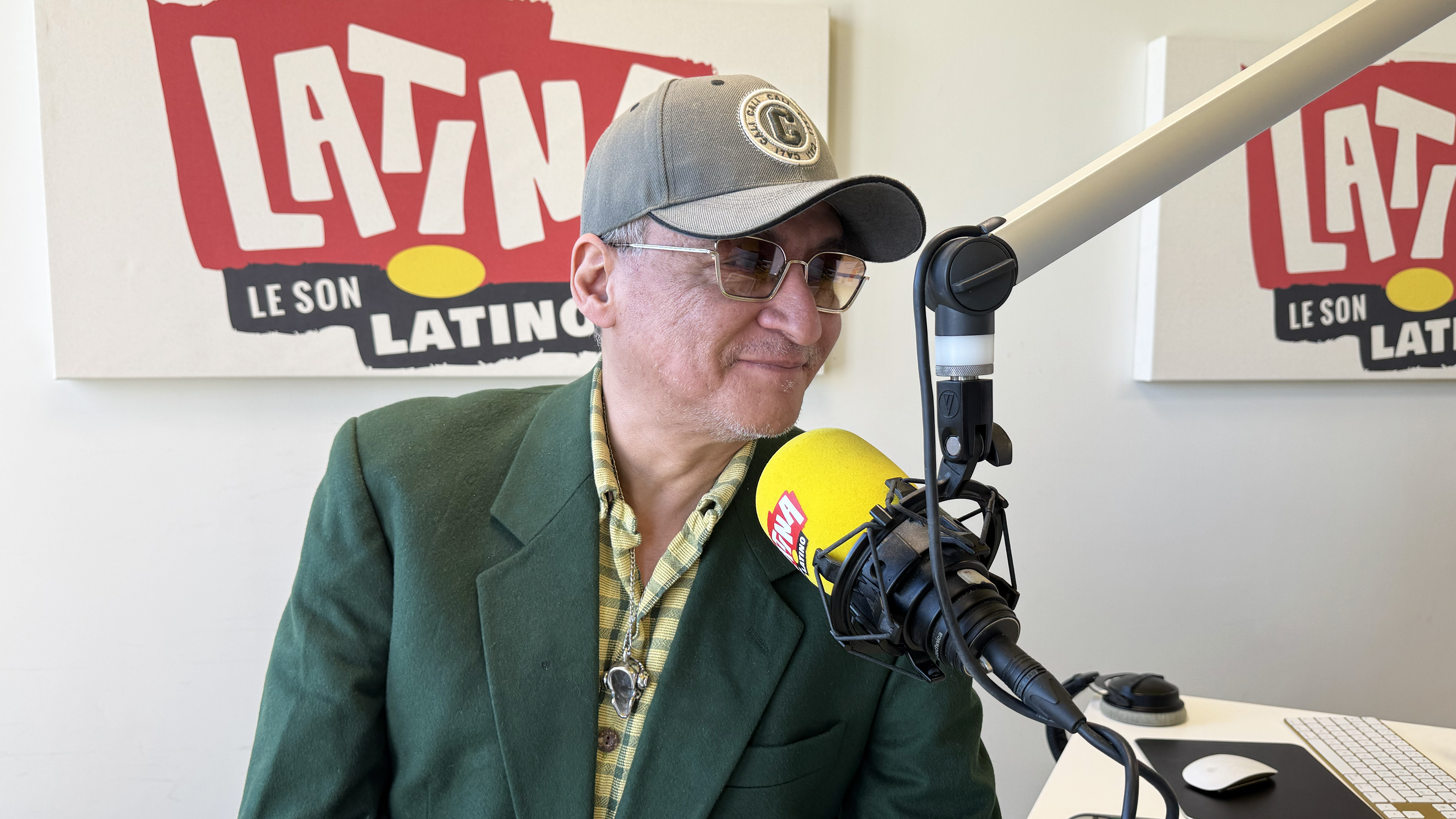 Roberto Burgos revendique une radio "authentique", portée par "la Familia Latina" et un ADN musical unique. Pour l’animateur historique de Latina, les nouveaux usages audio offrent l’opportunité de renforcer encore le lien avec les auditeurs.