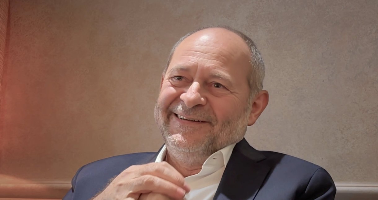 Jean-Éric Valli alerte sur les risques d'une radio sous contrainte