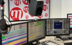M Radio diffuse 100% de chanson française sur plus de 100 fréquences en France.