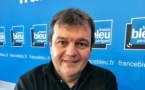 Henri Stassinet, dirige France Bleu Périgord, une station du réseau local de Radio France les plus écoutées de France 