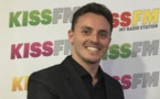 Nicolas Sellem est le chef de publicité pour Kiss FM, la célèbre radio de la Côte d'Azur. 