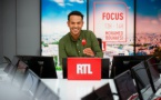 Mohamed Bouhafsi, à la tête de Focus Dimanche, chaque dimanche de 13h à 14h. © Thomas PADILLA / AGENCE 1827 / RTL.