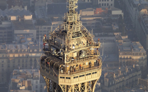 Des travaux au sommet de la Tour Eiffel