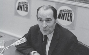 François Mitterrand pirate des ondes
