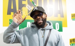 Africa Radio décerne le prix "Artiste de l’année"