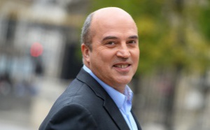 Vincent Parizot (RTL) rejoint Public Sénat
