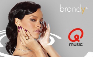 Brandy signe le nouvel habillage de Qmusic