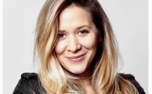 Stéphanie Loire raconte sa passion du direct dans "Des Ondes Vocast"